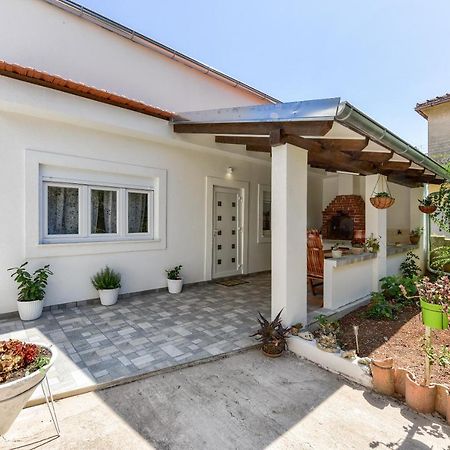 Apartment Yula Zadar Eksteriør bilde