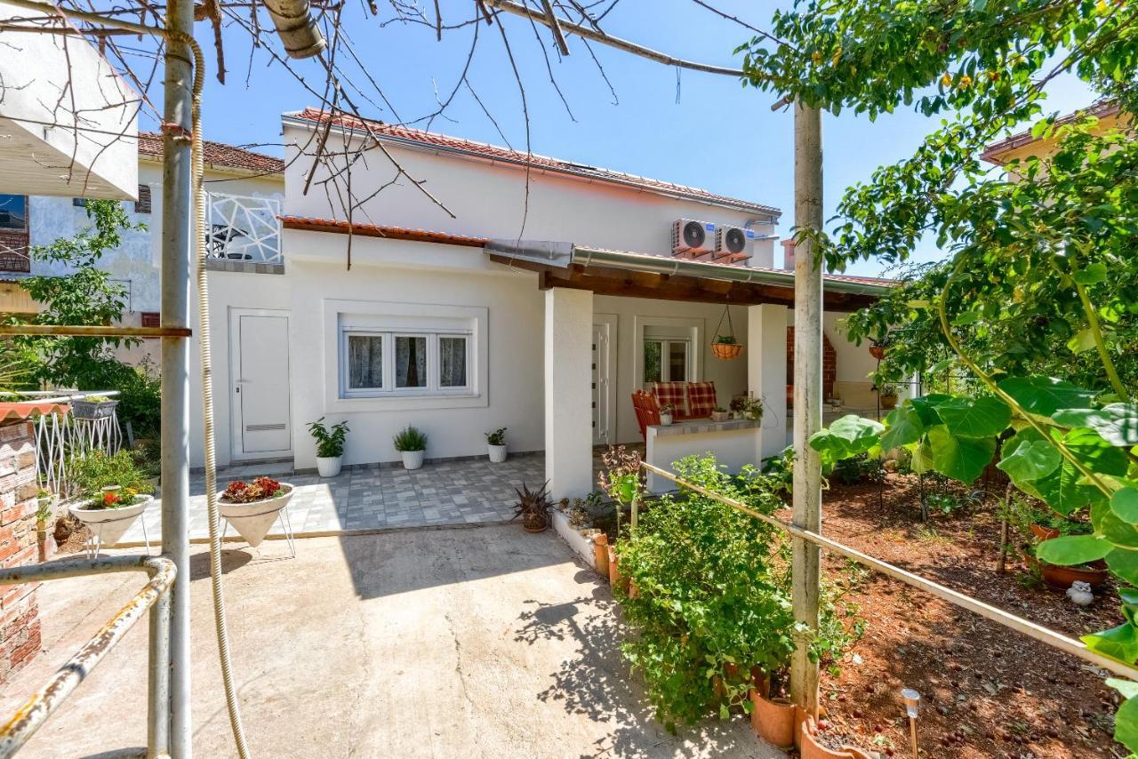 Apartment Yula Zadar Eksteriør bilde