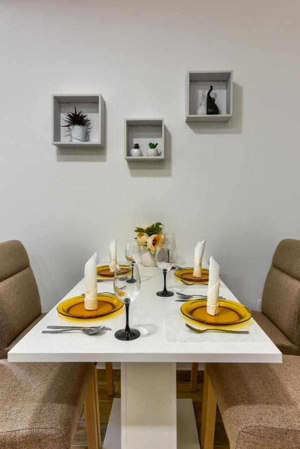 Apartment Yula Zadar Eksteriør bilde