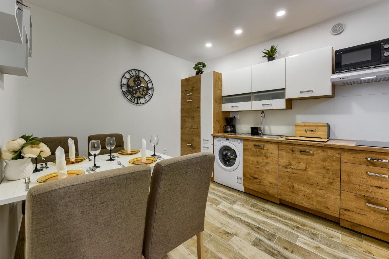 Apartment Yula Zadar Eksteriør bilde